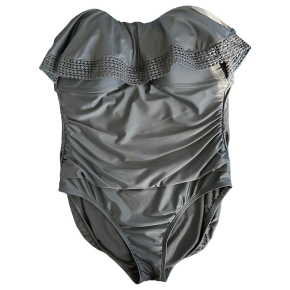 Kona Sol Women's Bandeau One Piece Strapless Swimsuit Ruffle Black Size Large - Picture 7 of 12